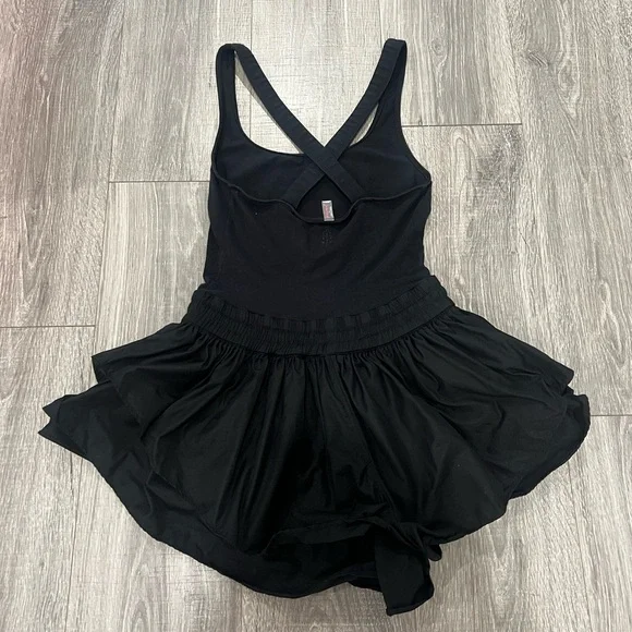 Free People Movement Prima Shortsie - Picture 4 of 6